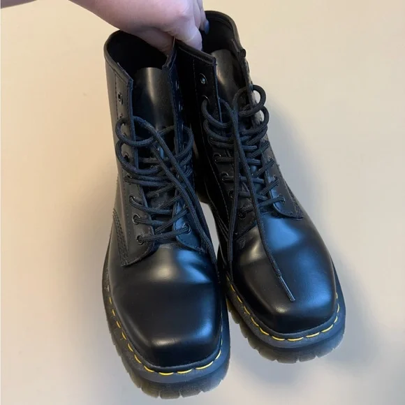 Dr. Martens Women’s 9/Men’s 8 1460 Bex Squared Toe Polished Smooth Boot in Black - Picture 3 of 8